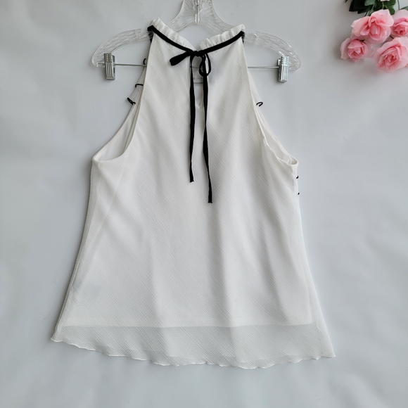 BCX White Sleeveless Sheer Chiffon Ruffle Top Black Trim Women's Size XL Junior - Picture 4 of 11